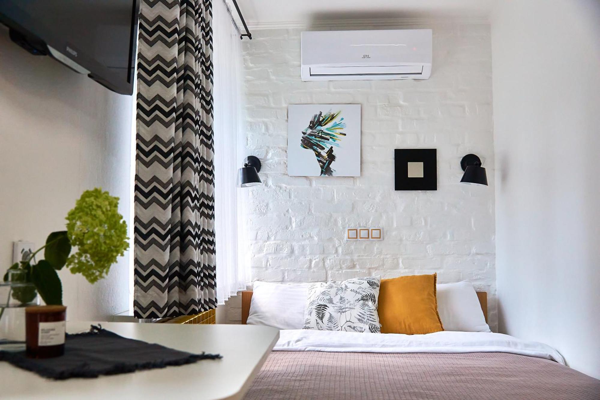 Яскраві Апартаменти √ Wi-Fi √ Кава √ 2Хв П.Олександрія Bila Tserkva Extérieur photo